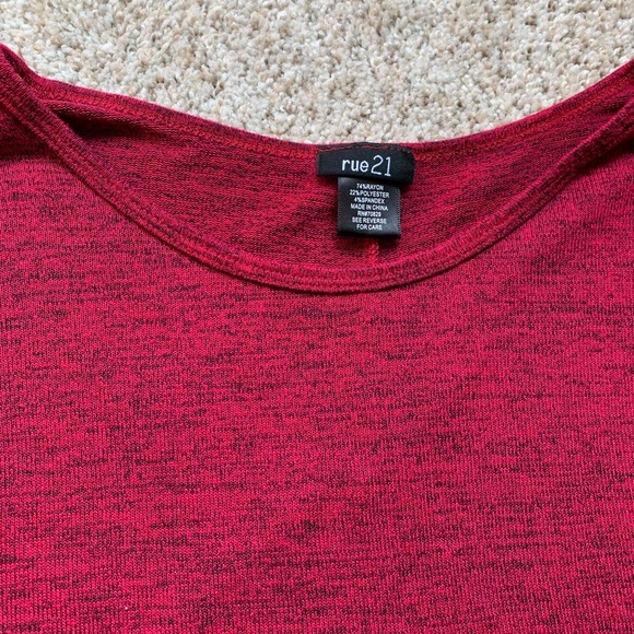 Red Tee - Picture 3 of 4